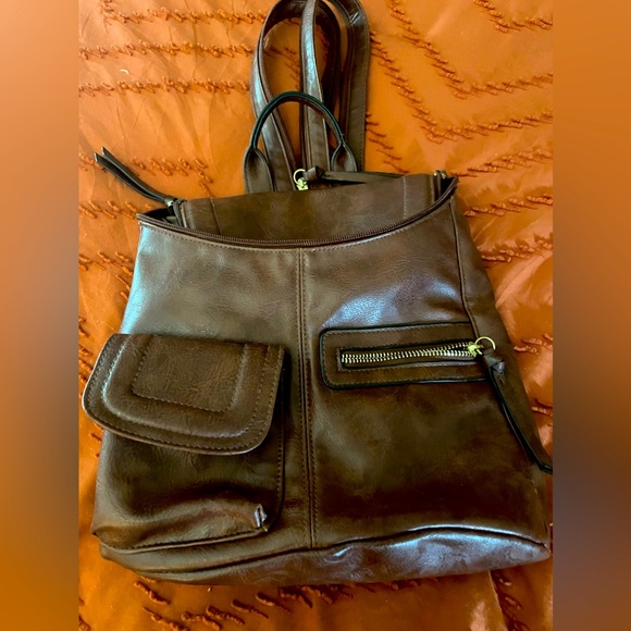 Backpack - Picture 1 of 2